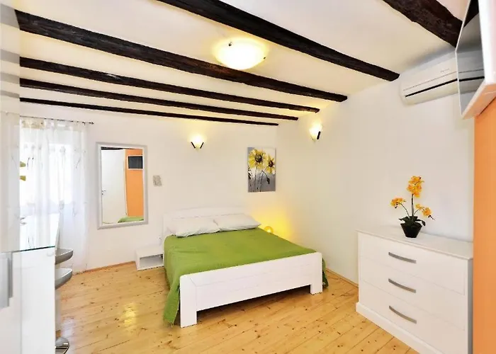 דירה Marigold Stone House *